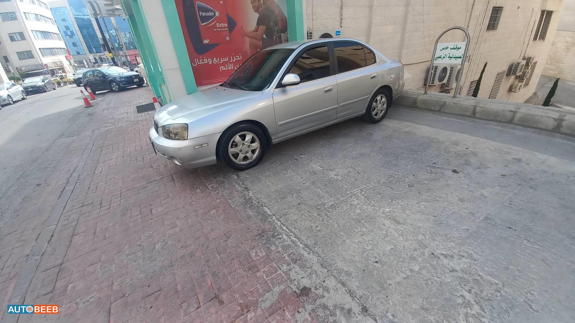 هيونداي افانتي 2001