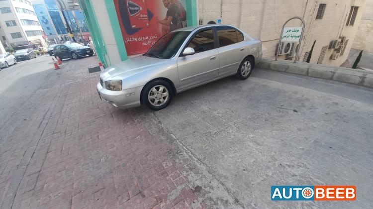 هيونداي افانتي 2001