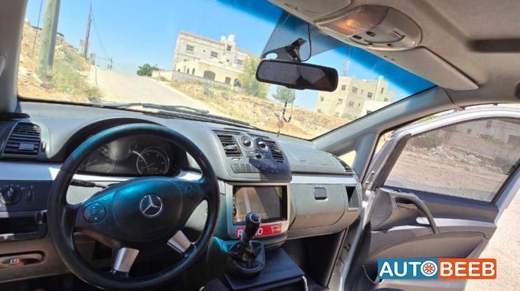 ميني باص مرسيدس بنز 2014