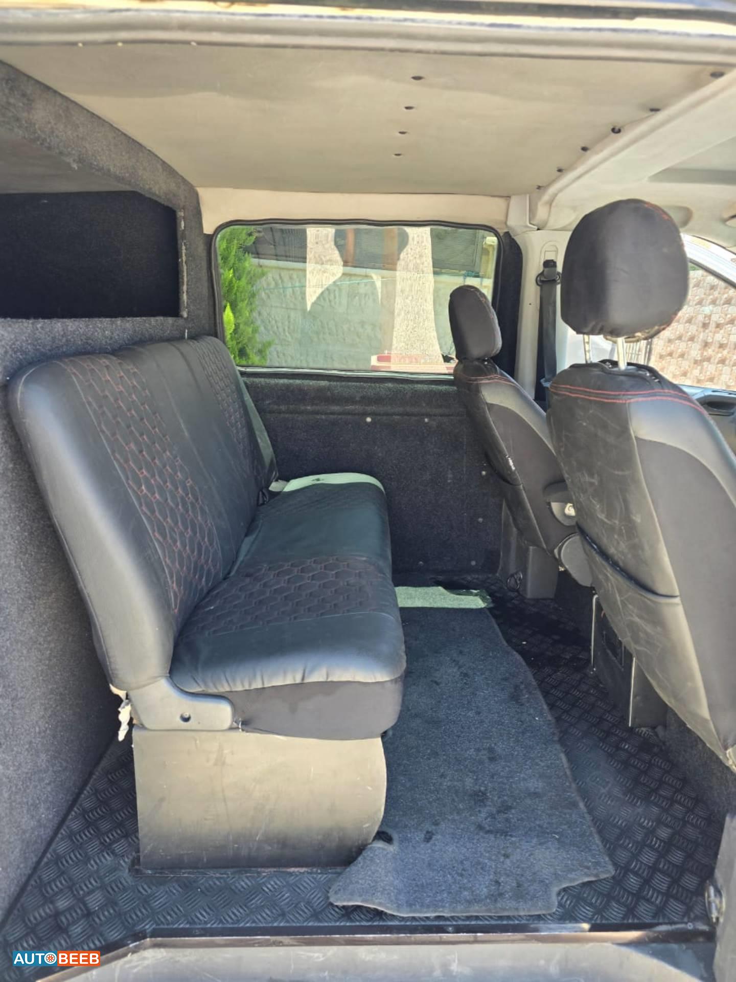 ميني باص مرسيدس بنز 2014