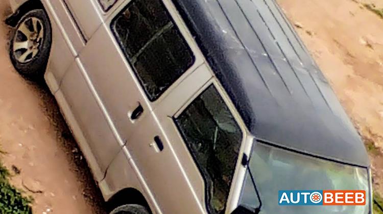 Minivan Hyundai 2001