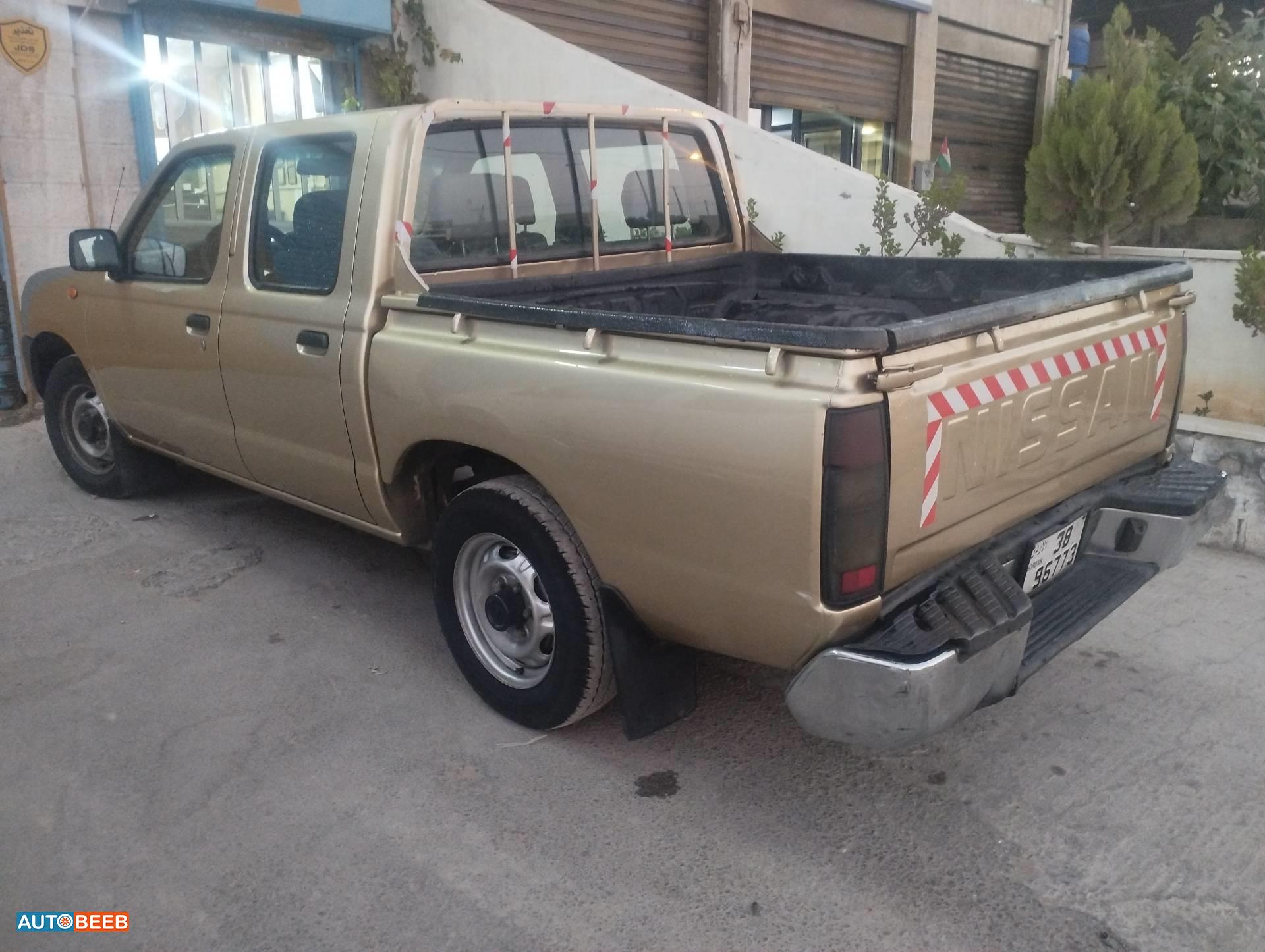 نيسان نافارا 2008