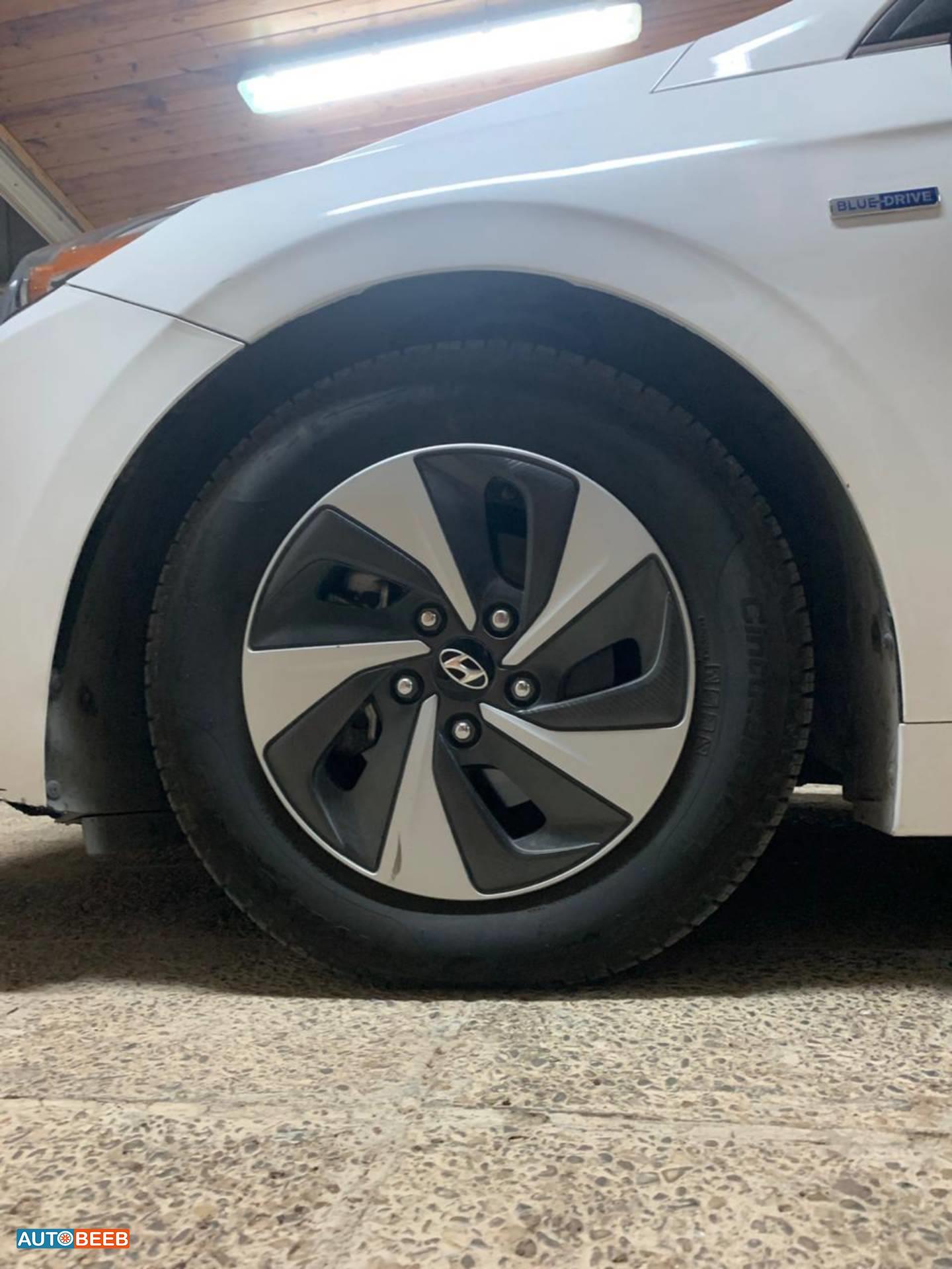 هيونداي ايونيك 2018