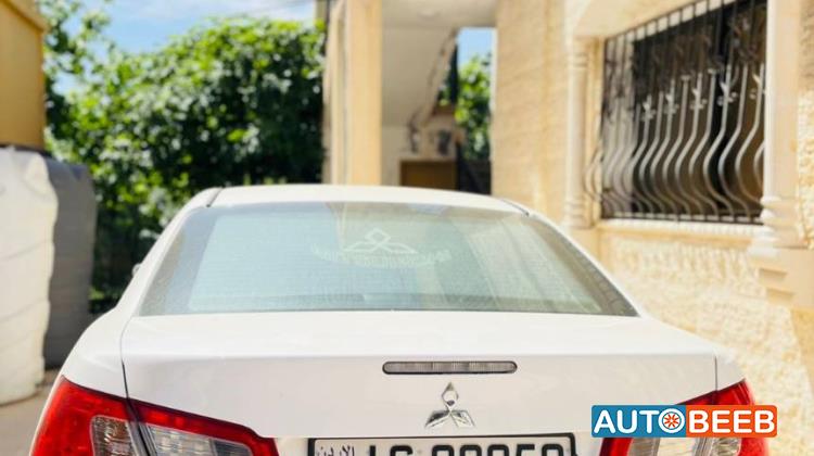 Mitsubishi Galant 2012