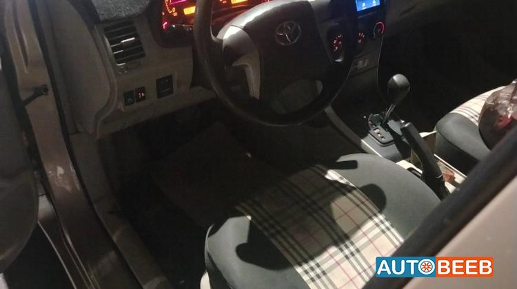 تويوتا كورولا 2013