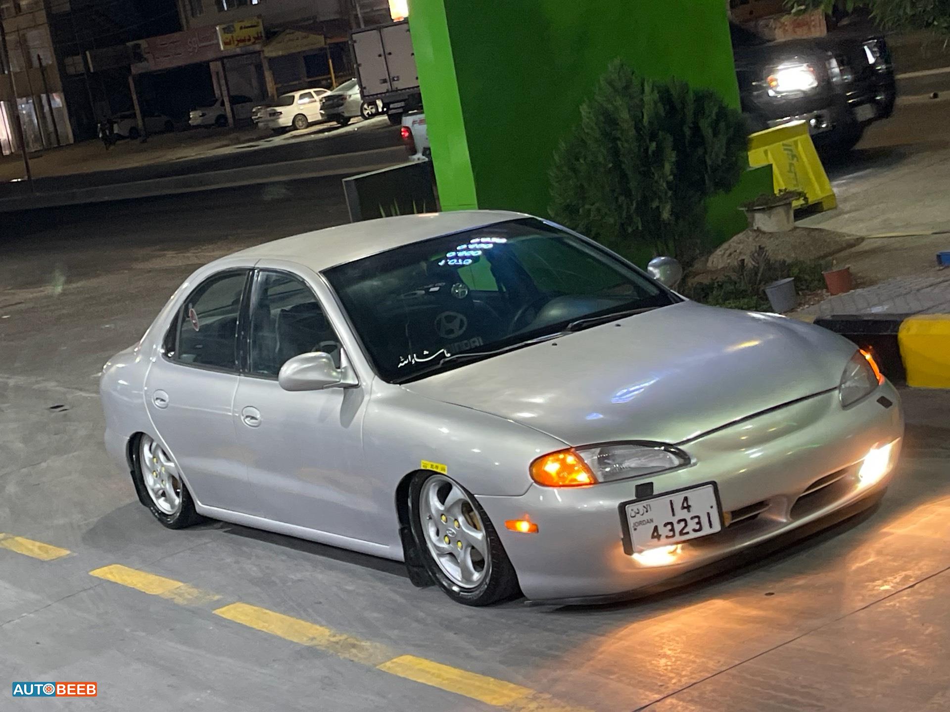 هيونداي افانتي 1996