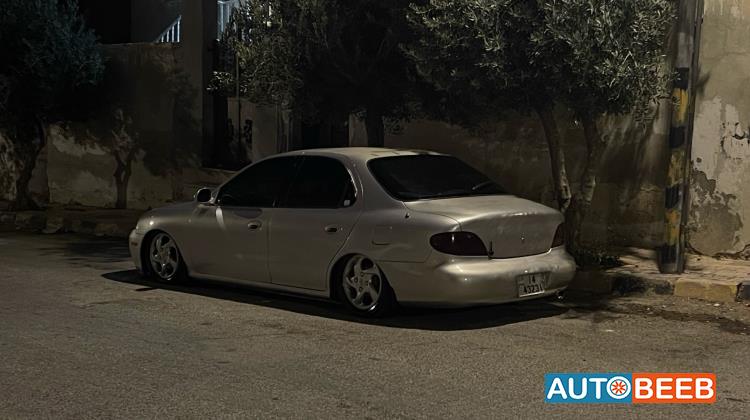 هيونداي افانتي 1996