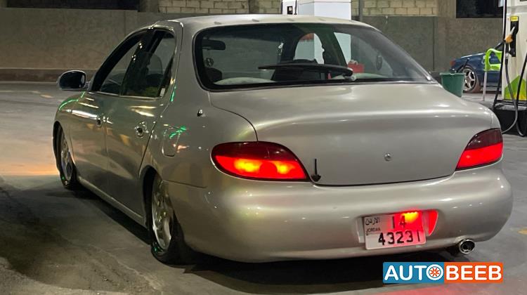 هيونداي افانتي 1996