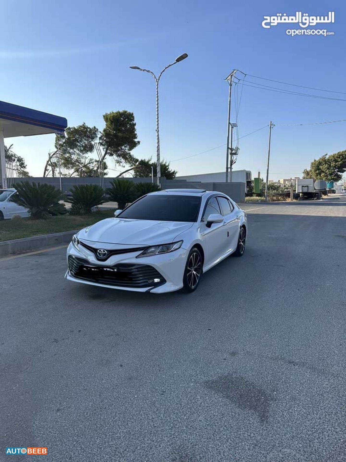 Toyota Camry 2018