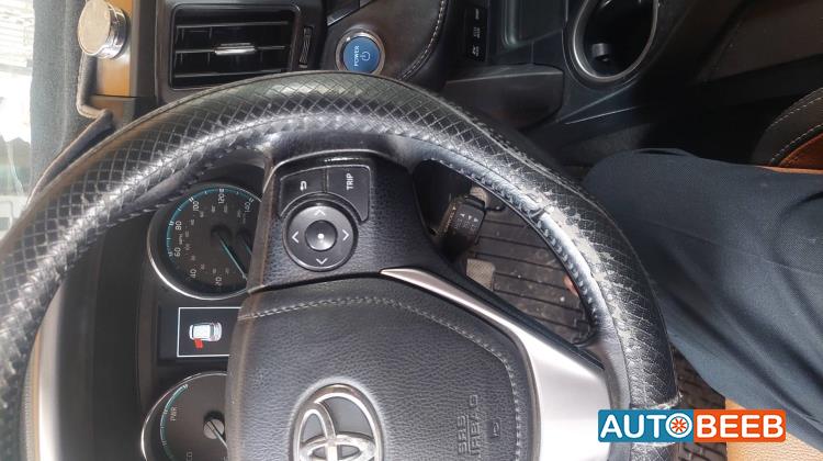 تويوتا راف فور 2016