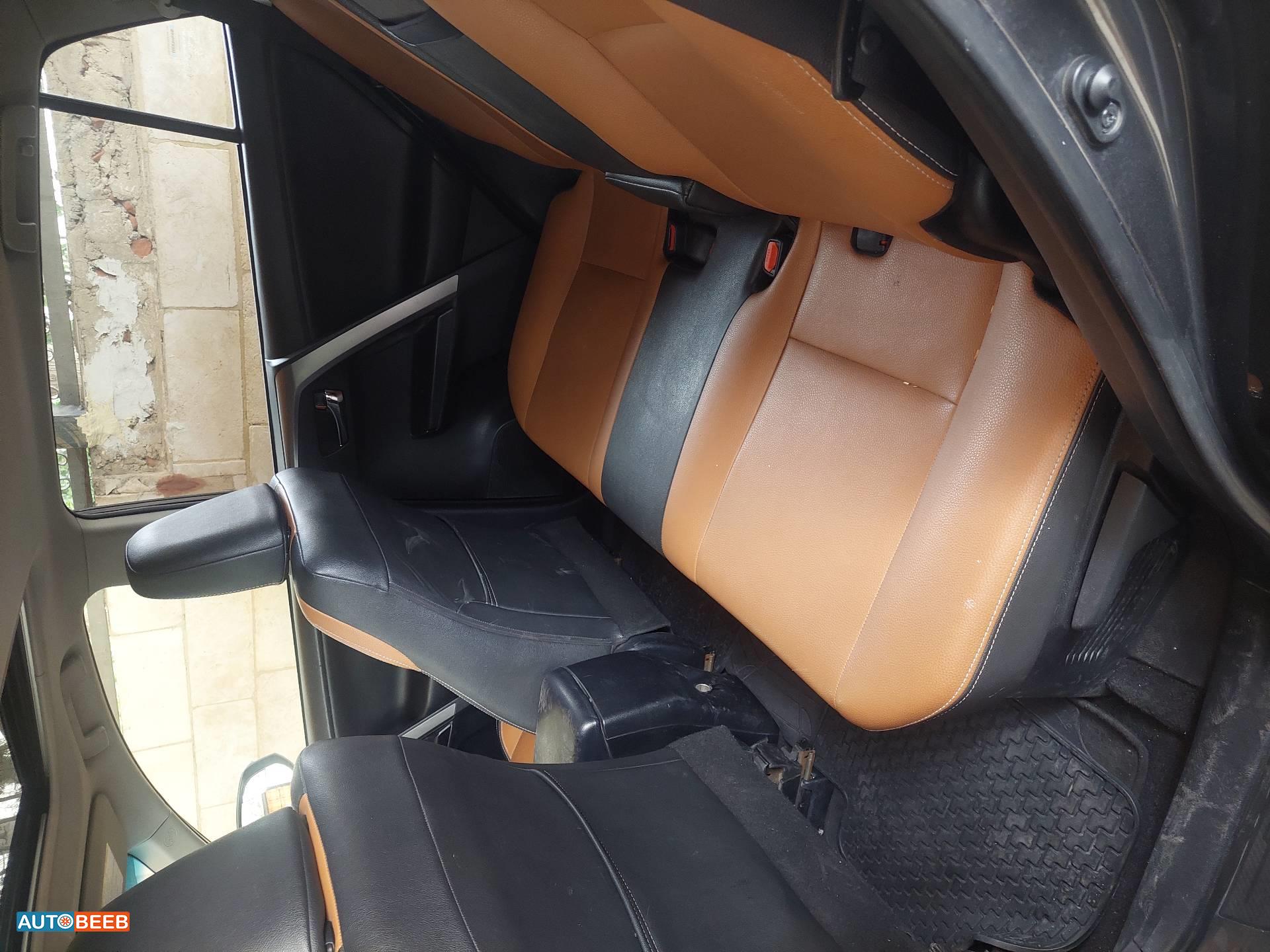 تويوتا راف فور 2016