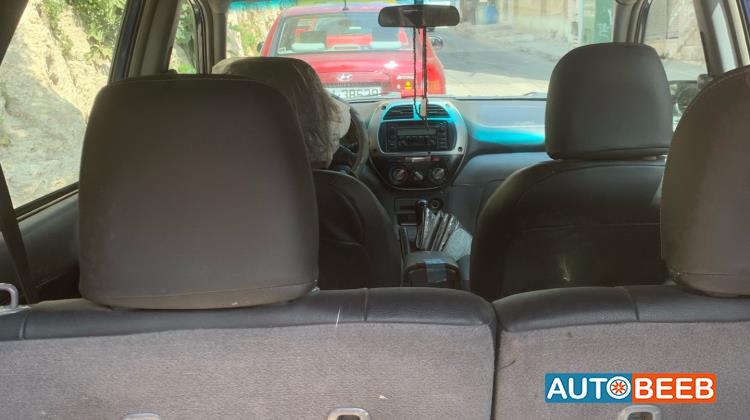 تويوتا راف فور 2001