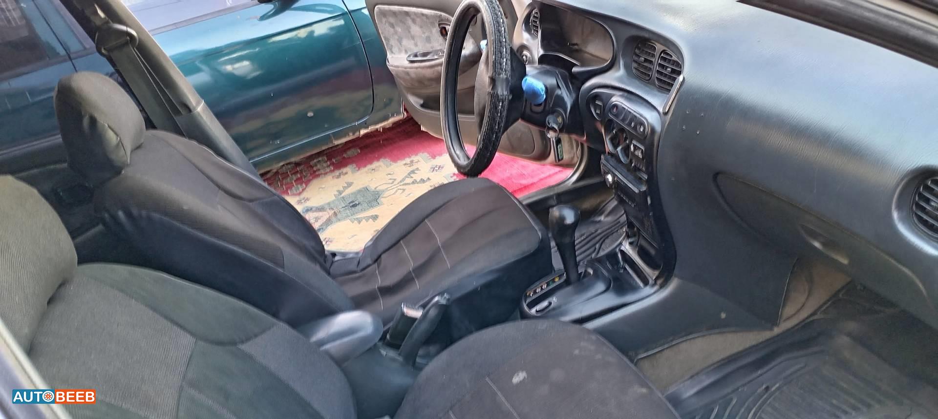 هيونداي افانتي 1995