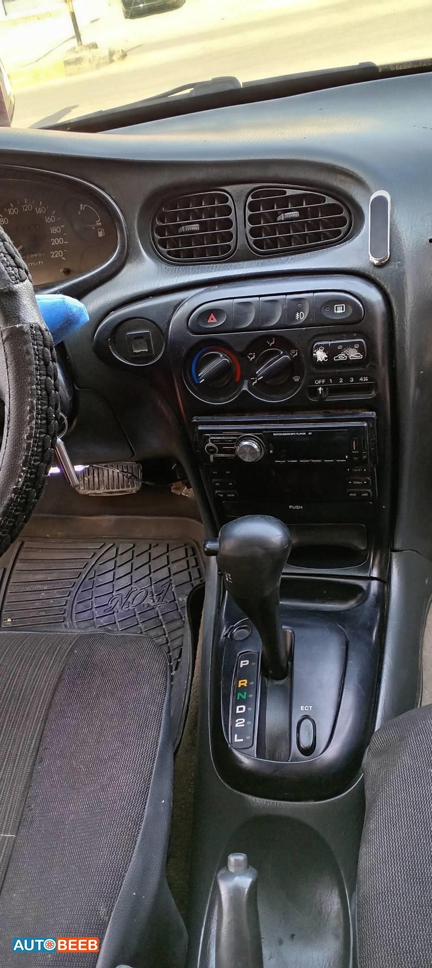 هيونداي افانتي 1995