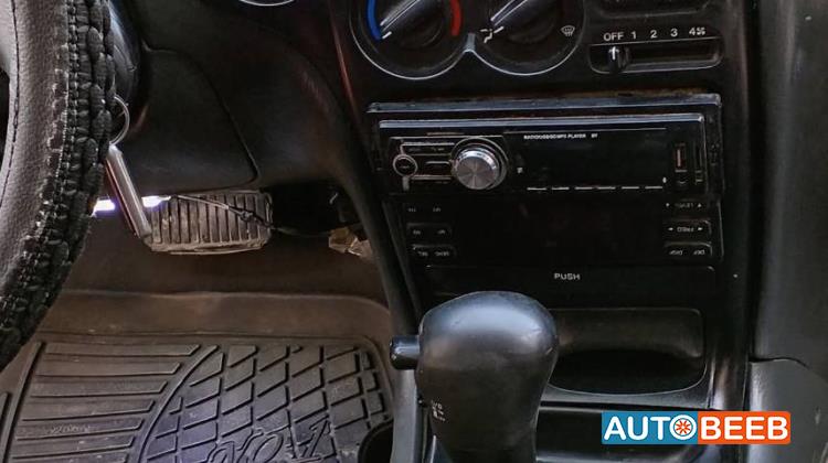 هيونداي افانتي 1995