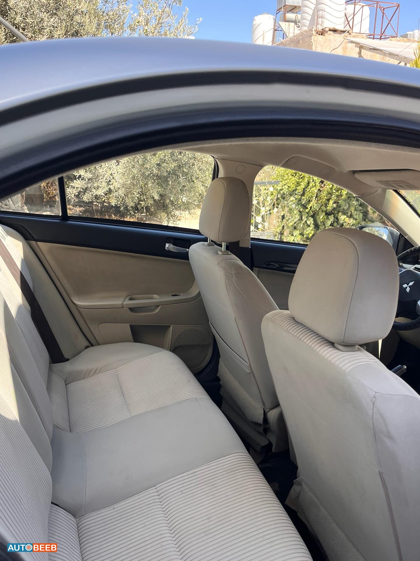 ميتسوبيشي لانسر 2015