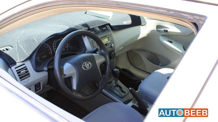 تويوتا كورولا 2013