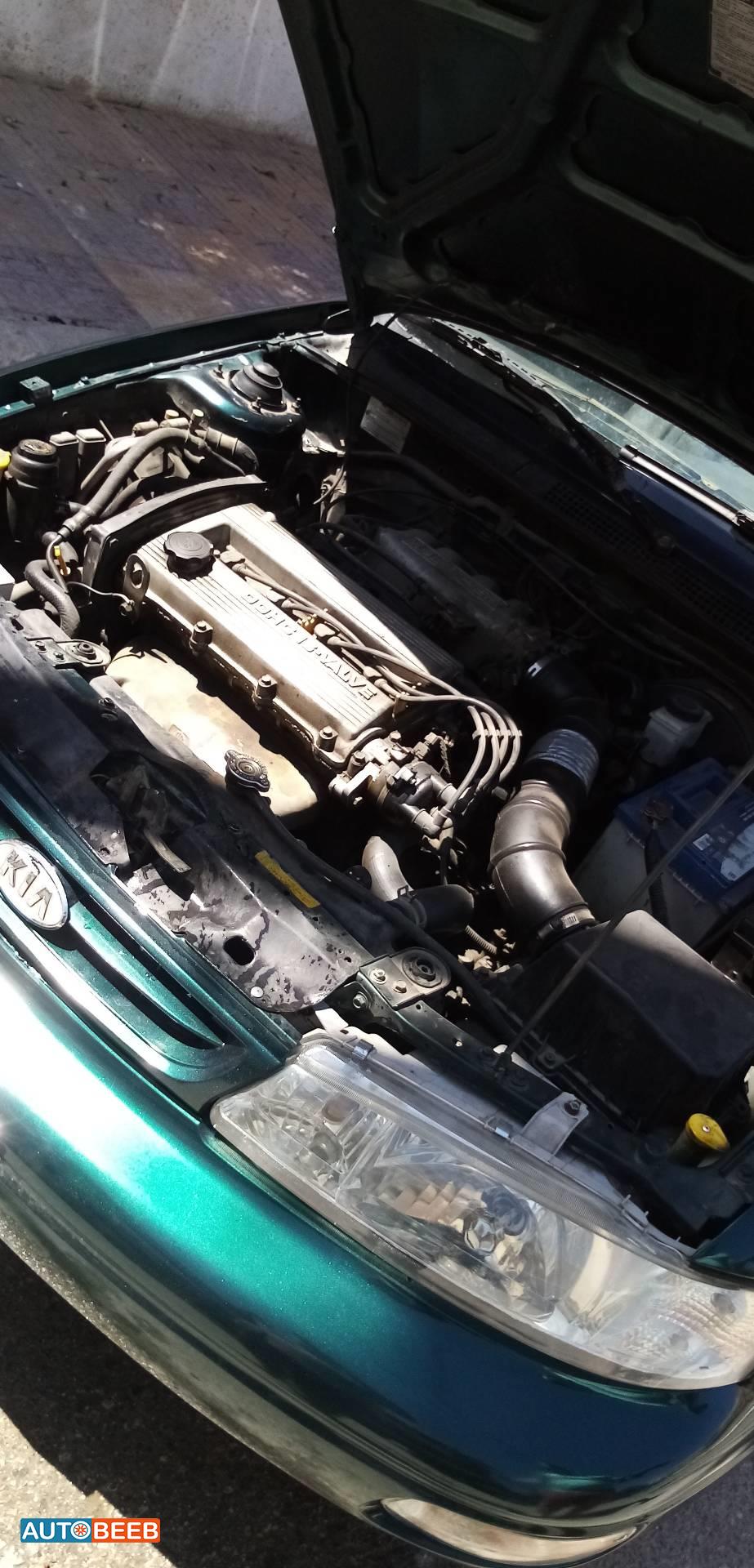 كيا سيفيا 1996