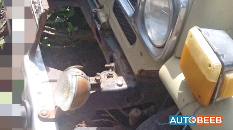 تويوتا شاص 1983