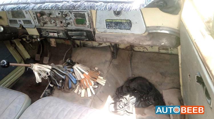 تويوتا شاص 1983