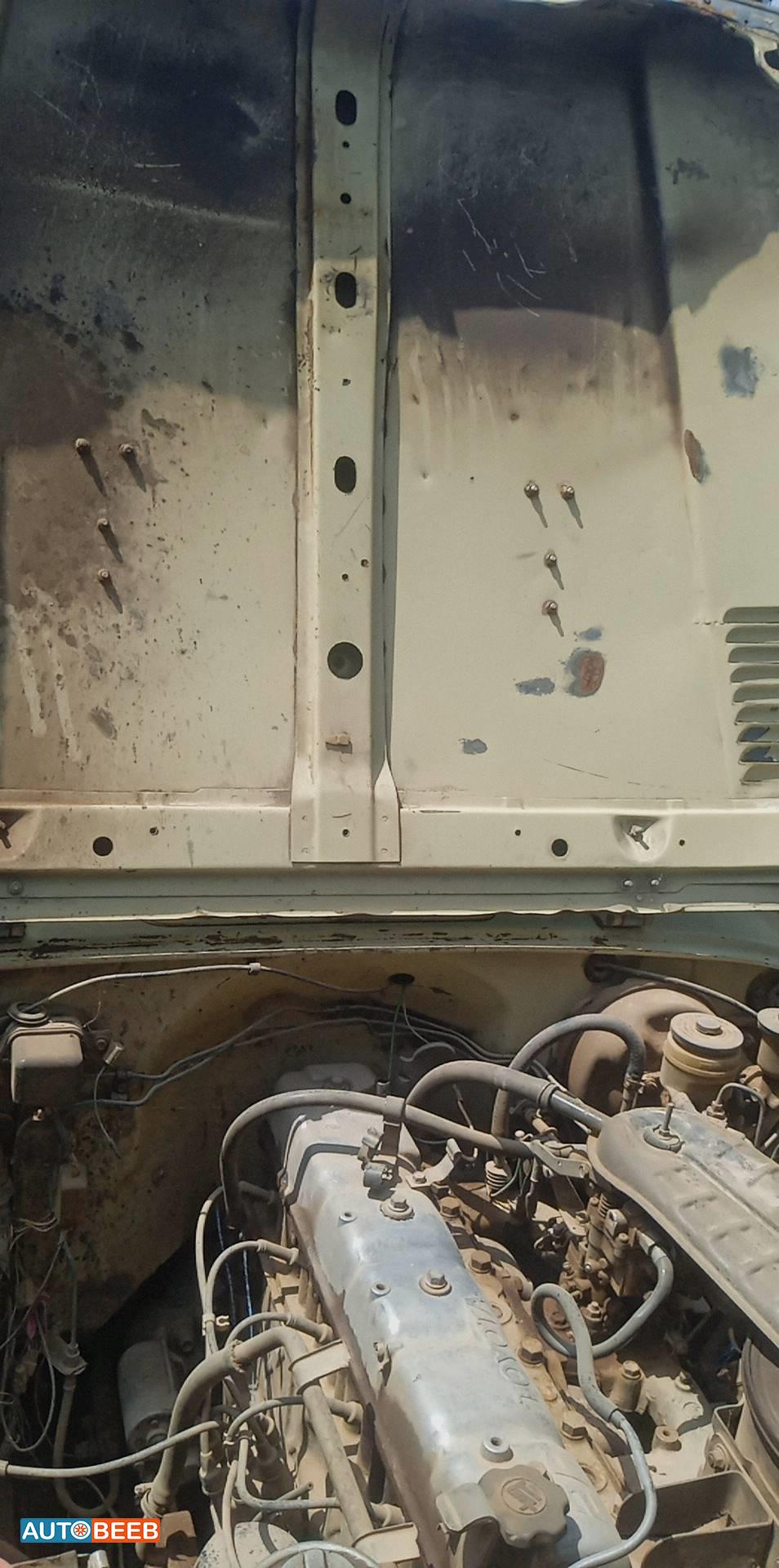 تويوتا شاص 1983