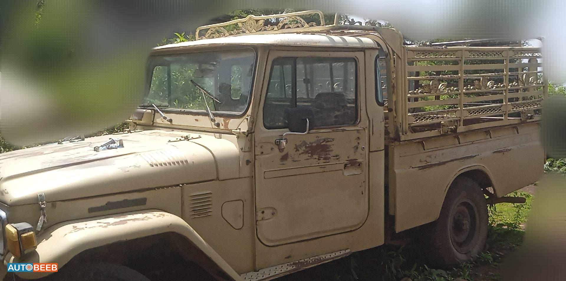 تويوتا شاص 1983