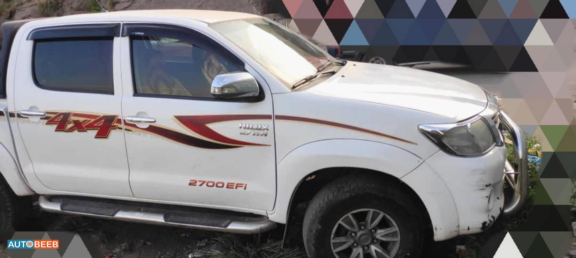 تويوتا هيلوكس 2014