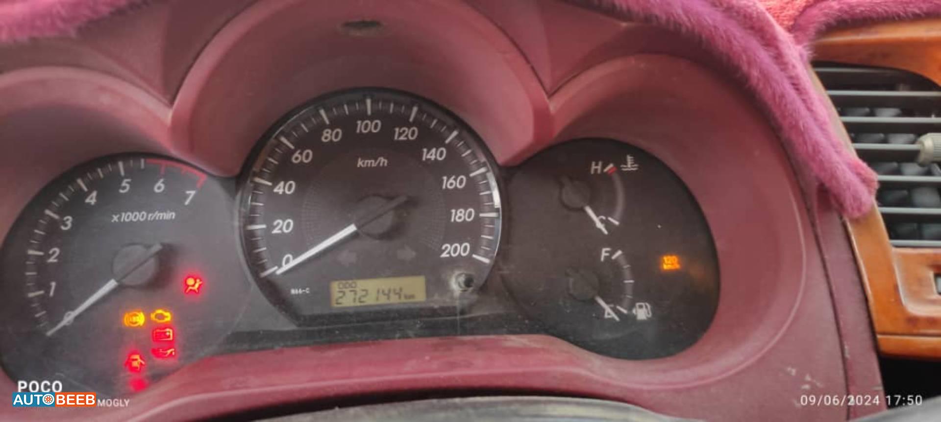 تويوتا هيلوكس 2014