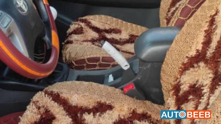 تويوتا هيلوكس 2014