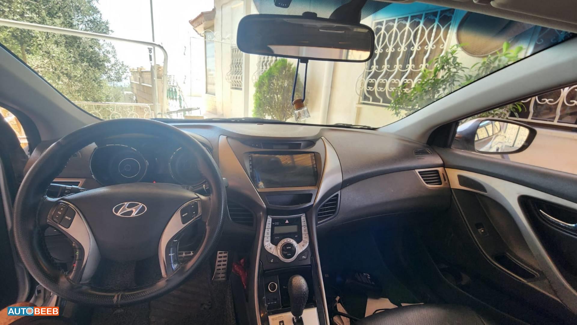 هيونداي افانتي 2011