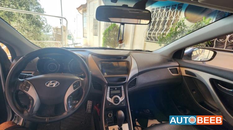 هيونداي افانتي 2011