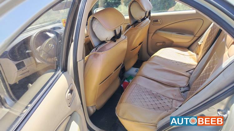 Nissan Sunny 2008