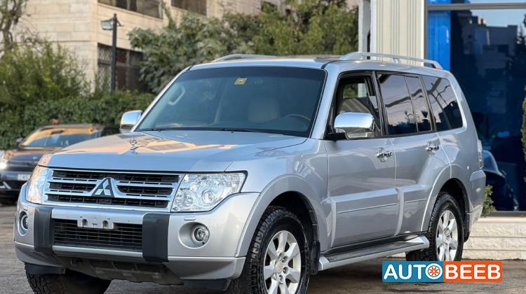 Mitsubishi Pajero 2011