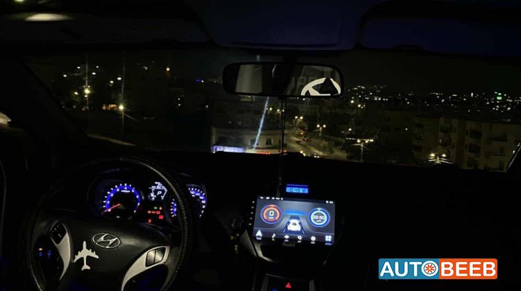 هيونداي افانتي 2012