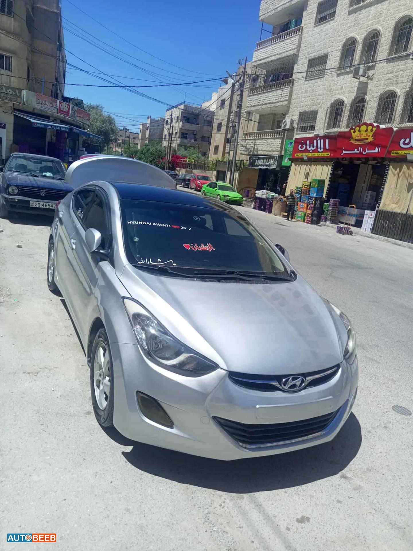 هيونداي افانتي 2012