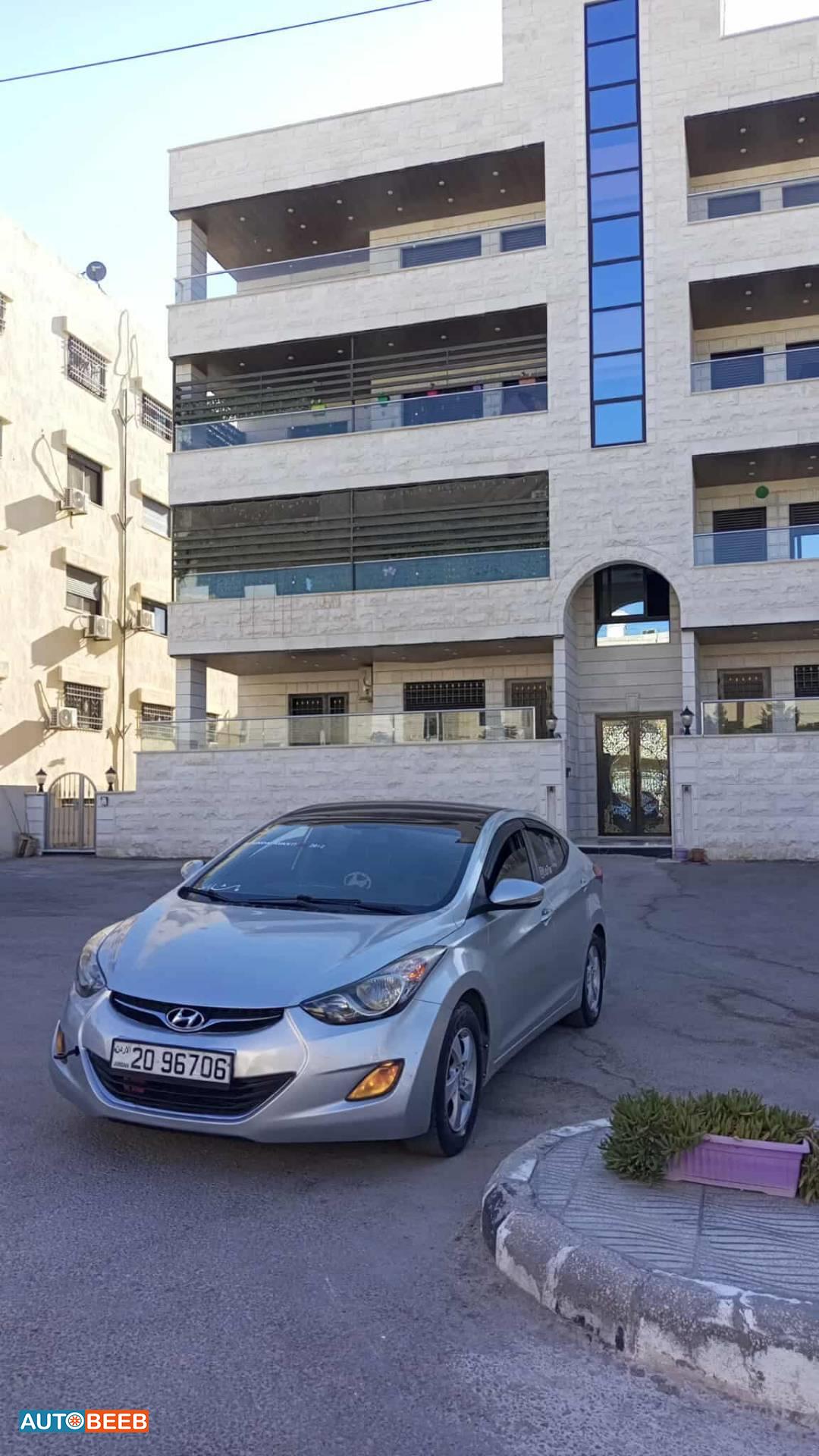 هيونداي افانتي 2012