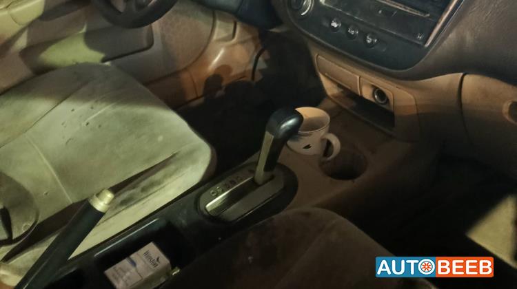 هوندا سيفيك 2005