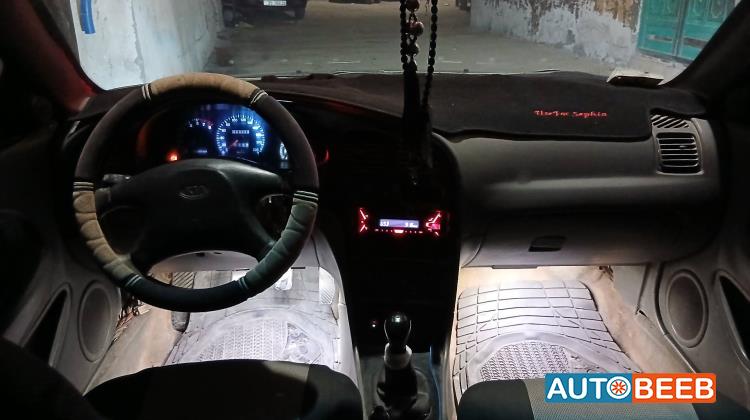 كيا سيفيا 1997