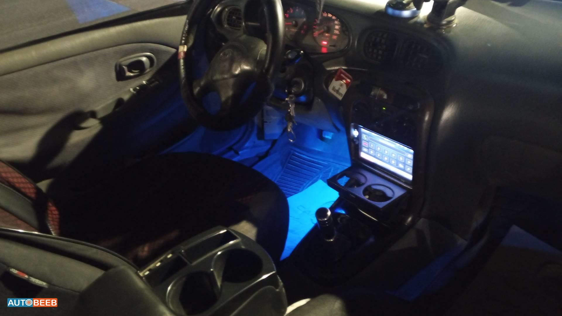 هيونداي افانتي 1998