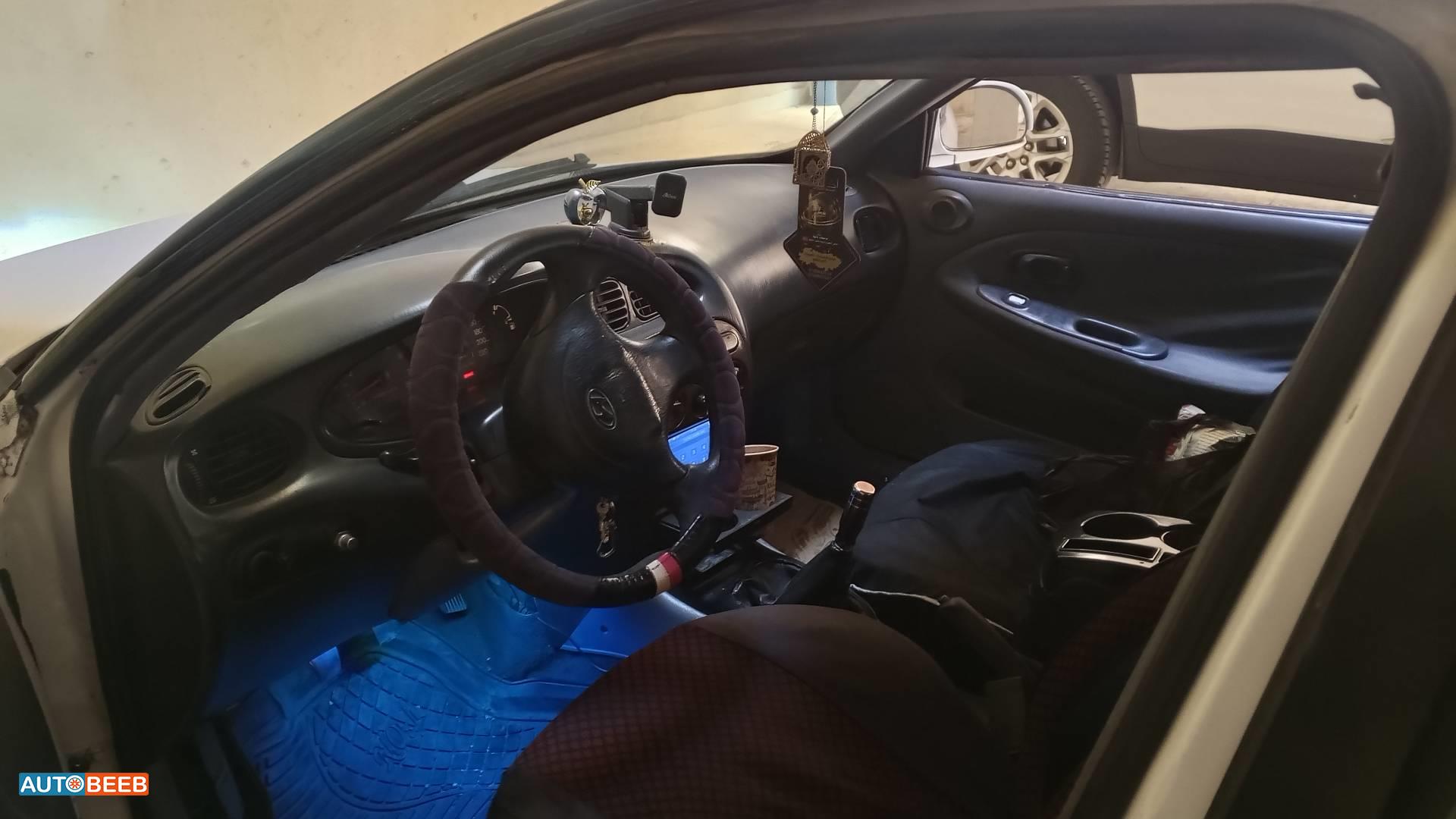 هيونداي افانتي 1998