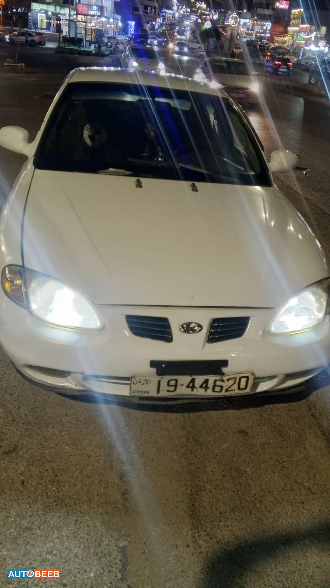 هيونداي افانتي 1998