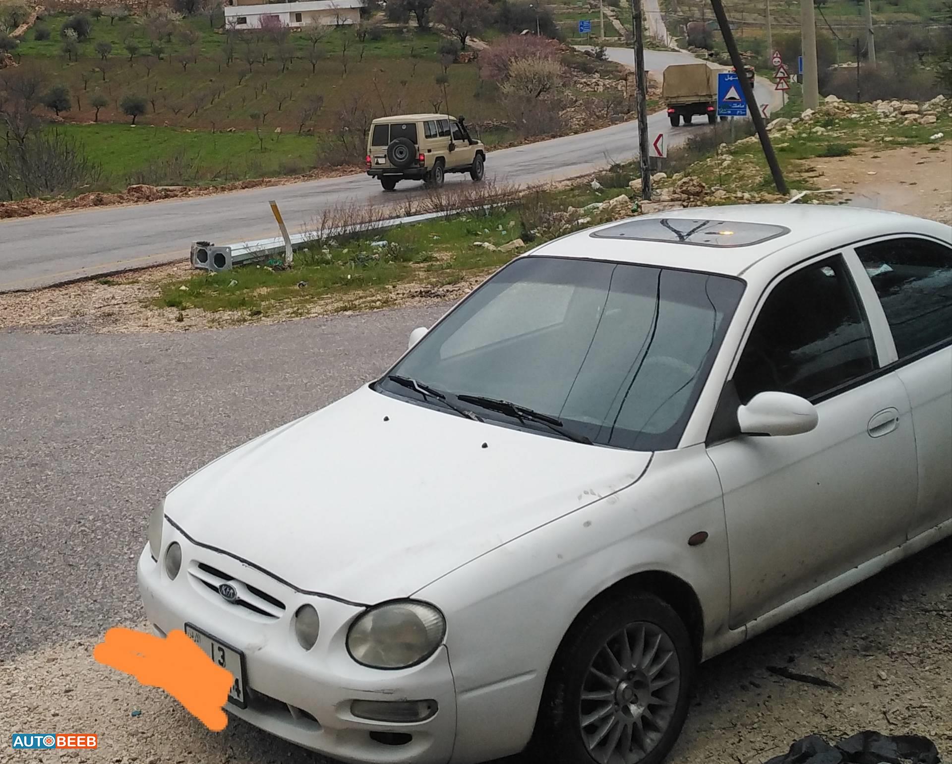 كيا شوما 1999