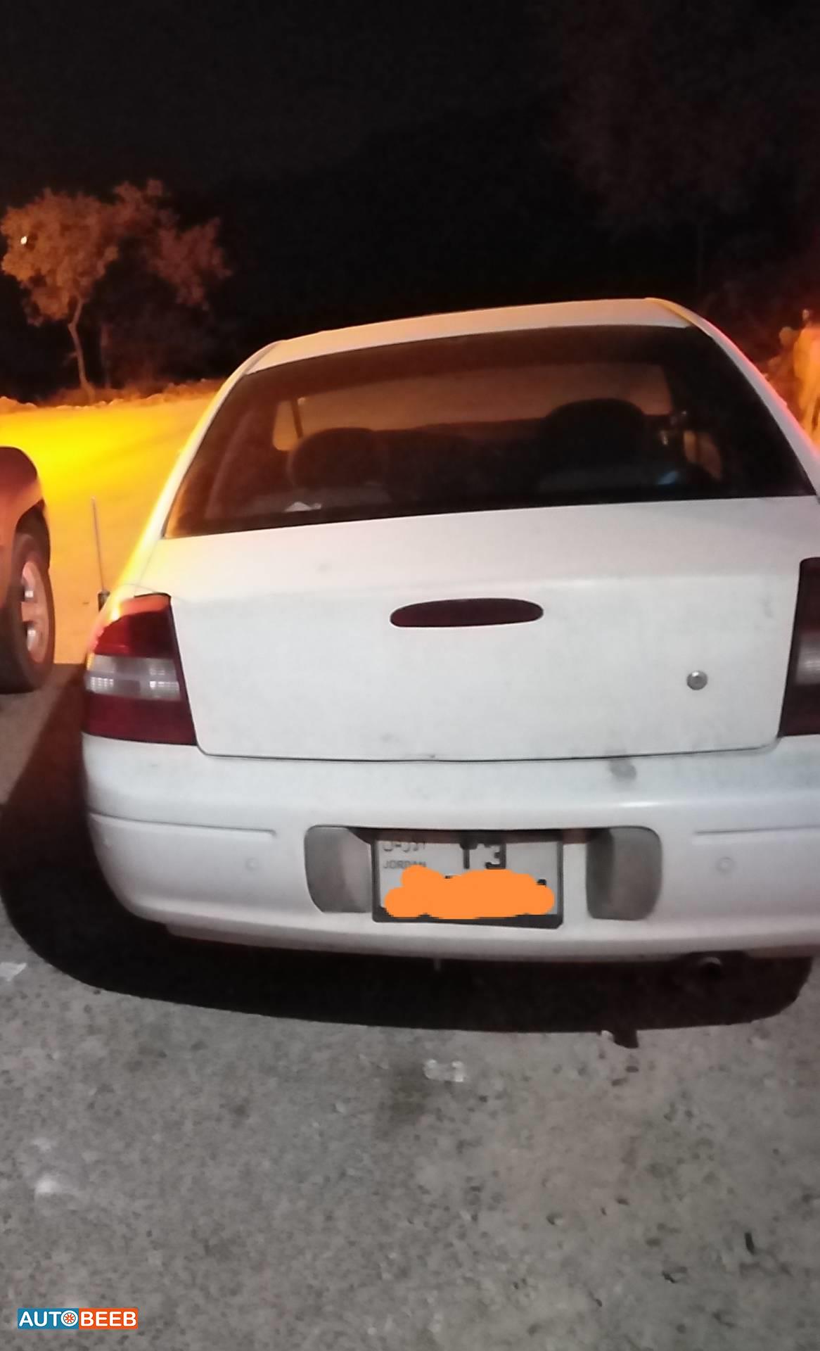 كيا شوما 1999