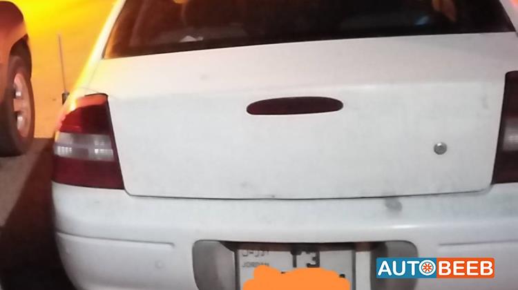 كيا شوما 1999