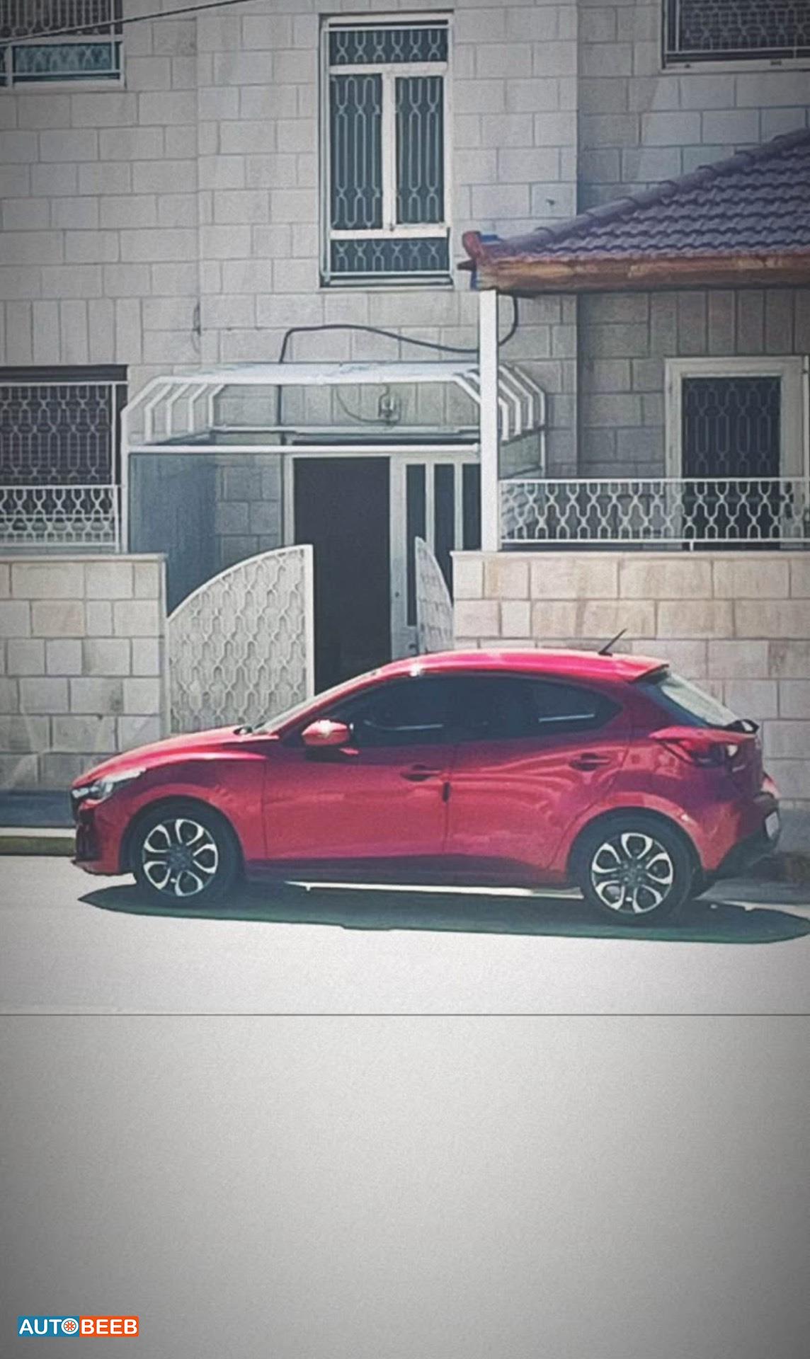 Mazda 2 2016