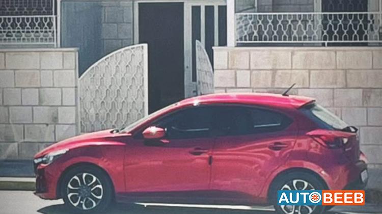 Mazda 2 2016