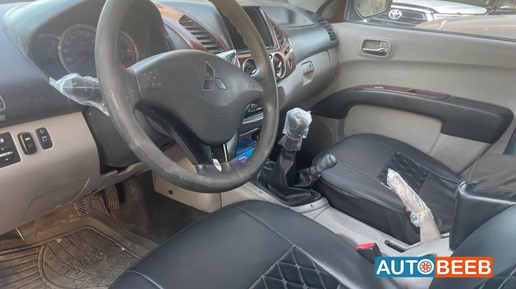 ميتسوبيشي L200 2009