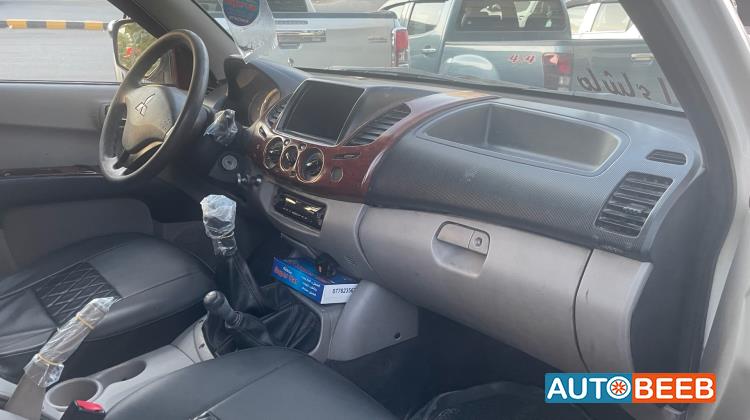 ميتسوبيشي L200 2009