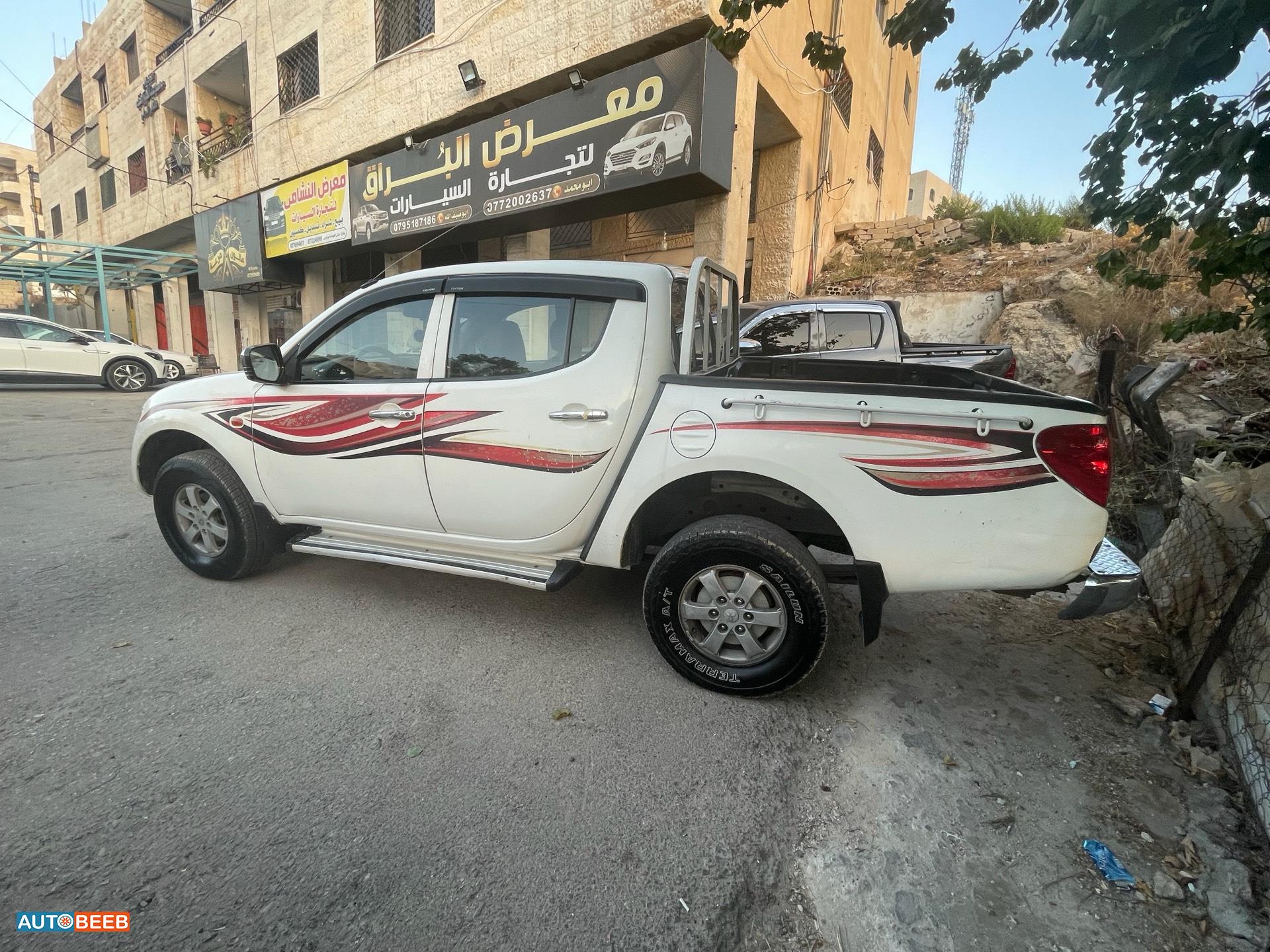 ميتسوبيشي L200 2009