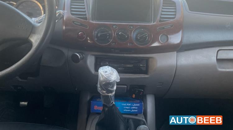 ميتسوبيشي L200 2009